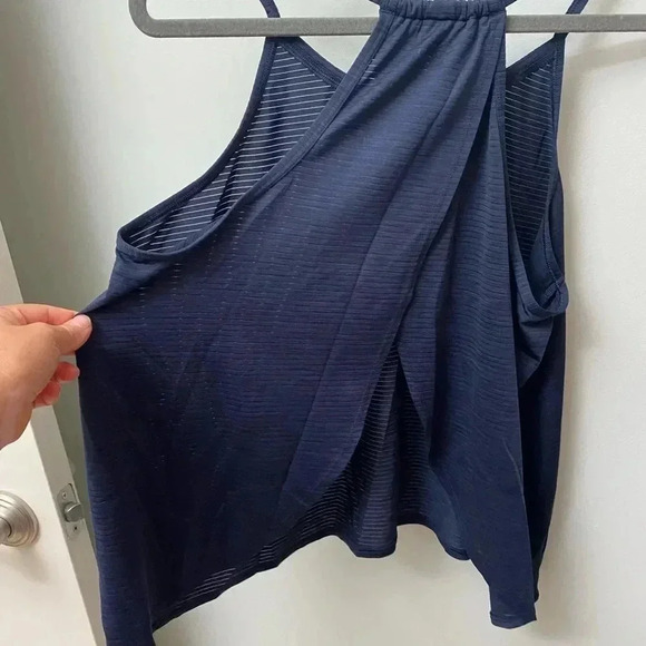 Athleta navy blue medium ribbed swingy workout top tulip back handkerchief hem - Picture 6 of 7